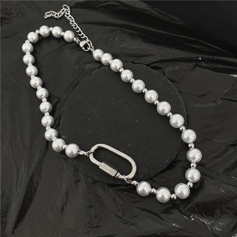 Vintage Imitation Pearl Necklace